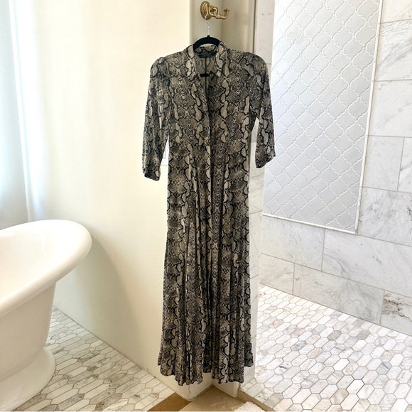 LIKE NEW ZARA Snake Python Animal Print Maxi Dress XS Blogger / Viral Favorite - Picture 5 of 6